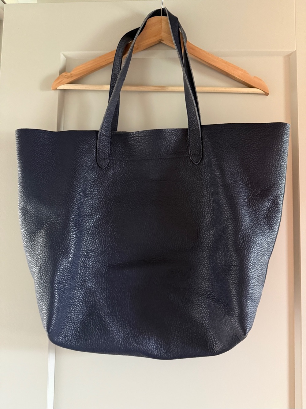 Cuyana Navy Pebbled Leather Large Tote Bag